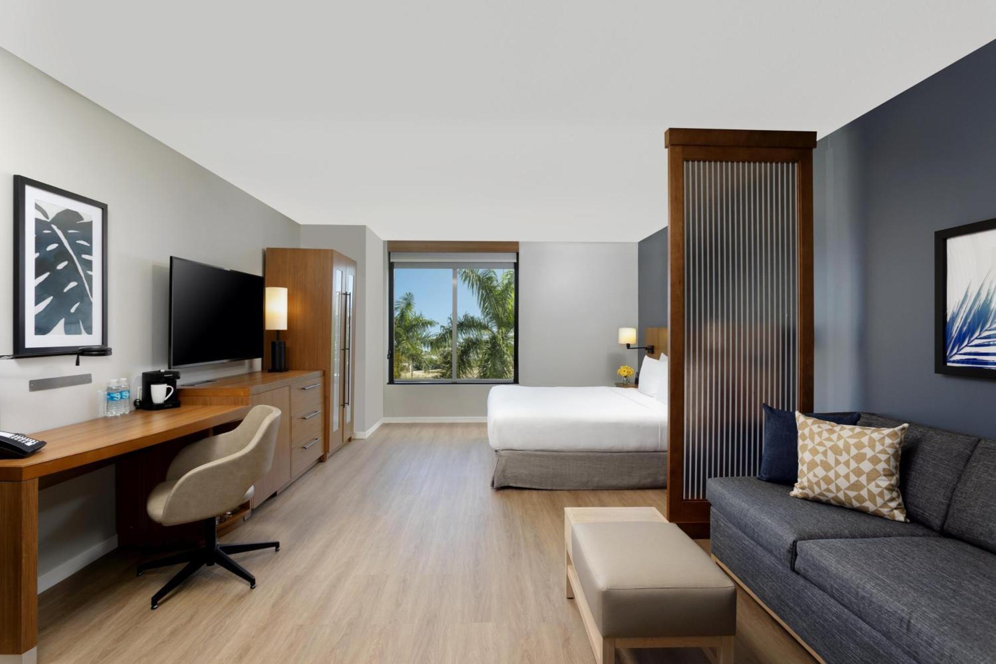 Hyatt Place San Juan Exterior photo